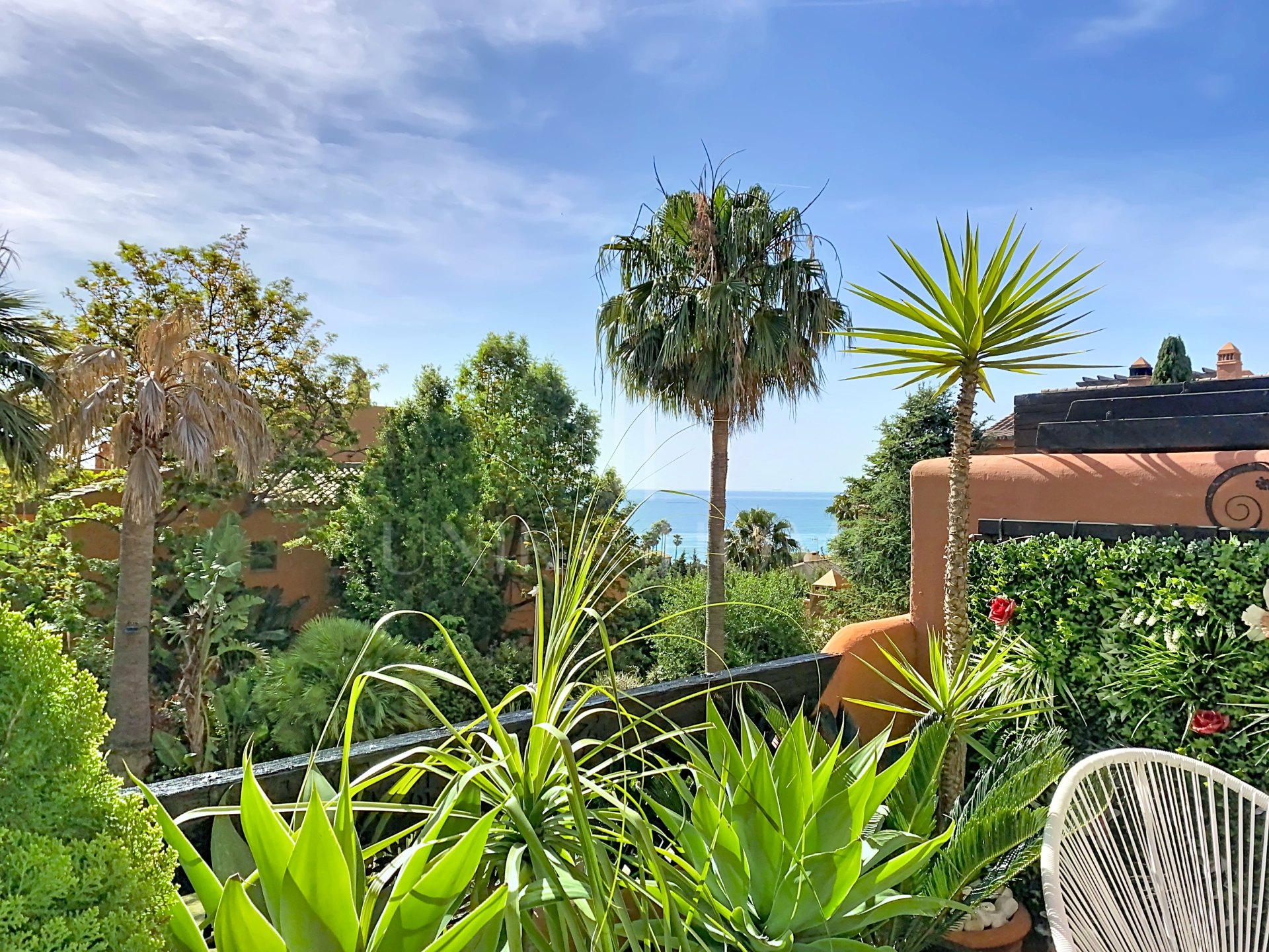 Apartamento con vistas al mar cerca de la playa - Estepona Oeste