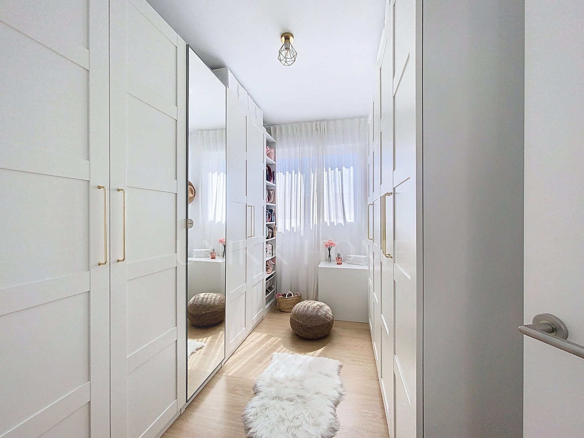 Modern 3-Bedroom Penthouse with Solarium in the Heart of Estepona