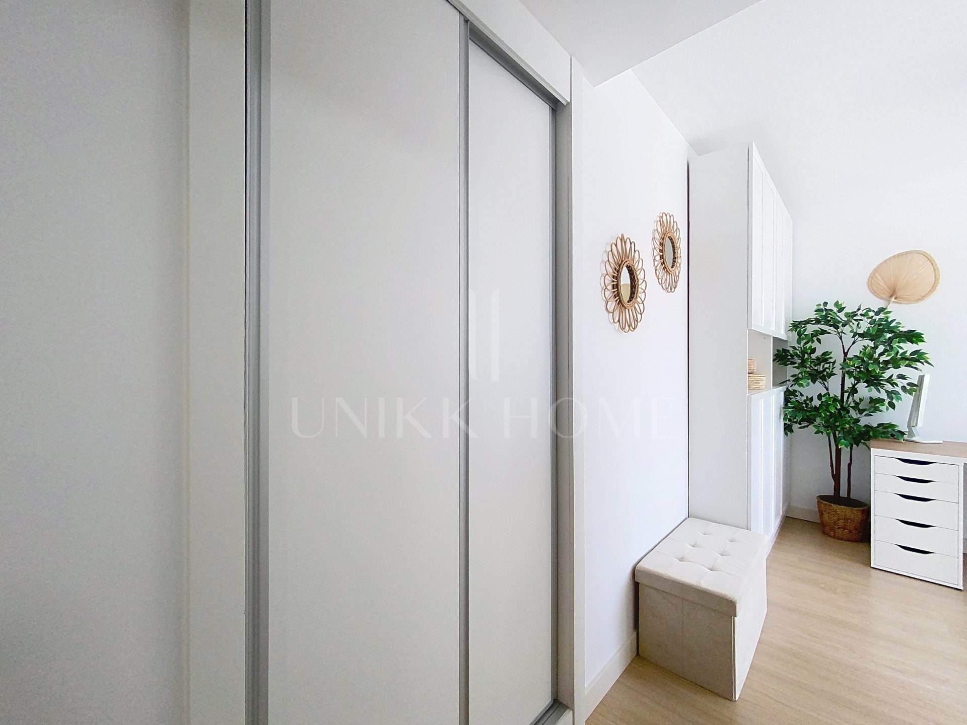 Modern 3-Bedroom Penthouse with Solarium in the Heart of Estepona