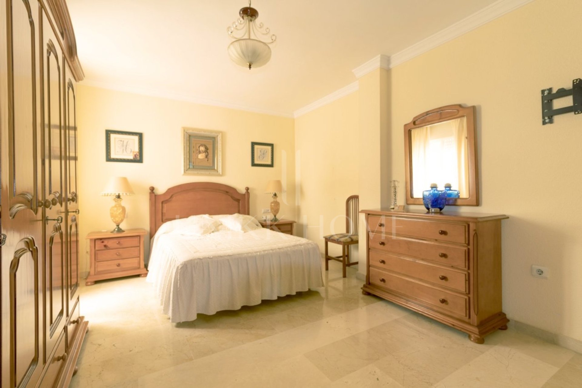 Amplia Vivienda a un paso de la Playa y el Paseo Marítimo - Centro de Estepona
