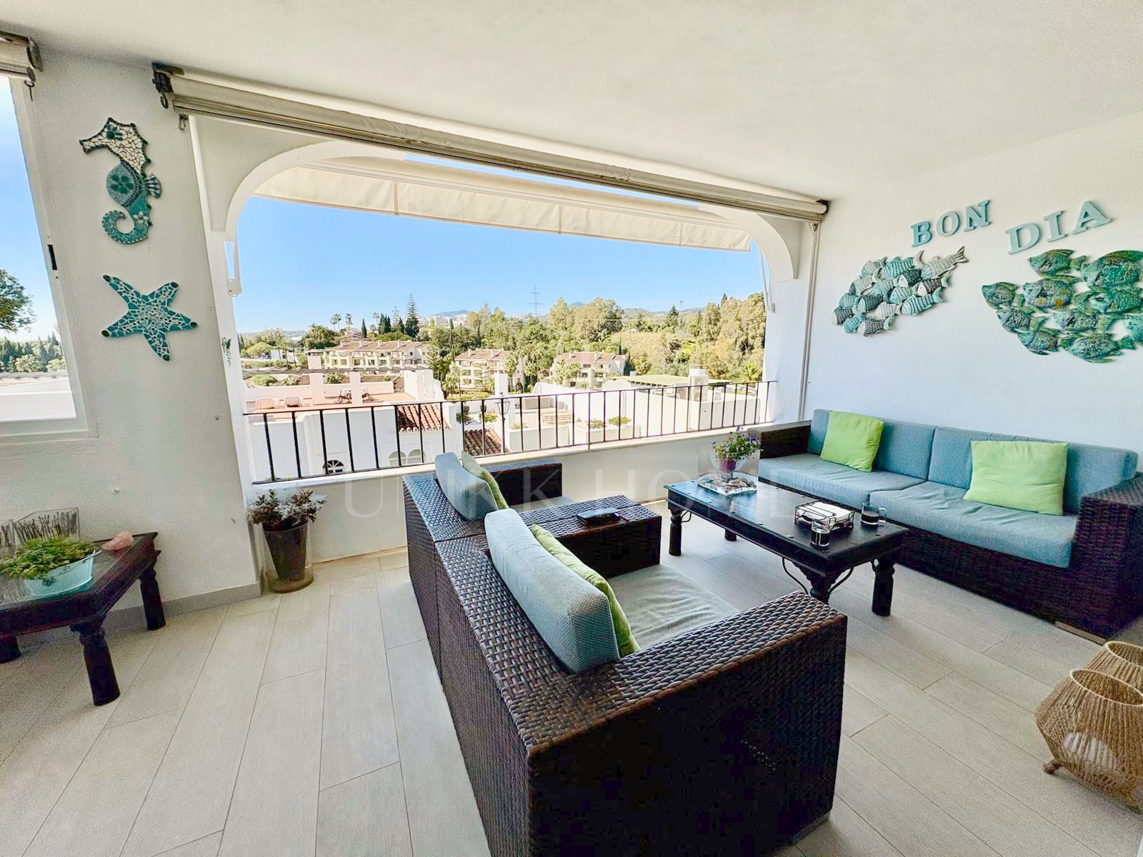 Renovated Apartment with Large Terrace in La Quinta - Benahavis