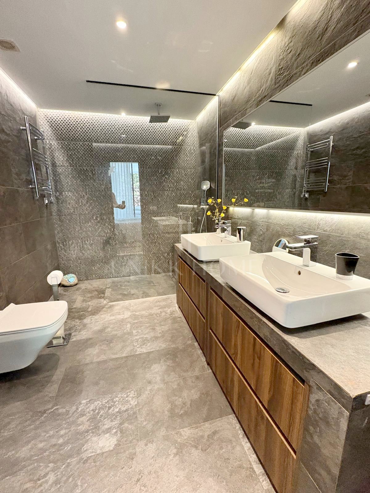Renovated Apartment with Large Terrace in La Quinta - Benahavis