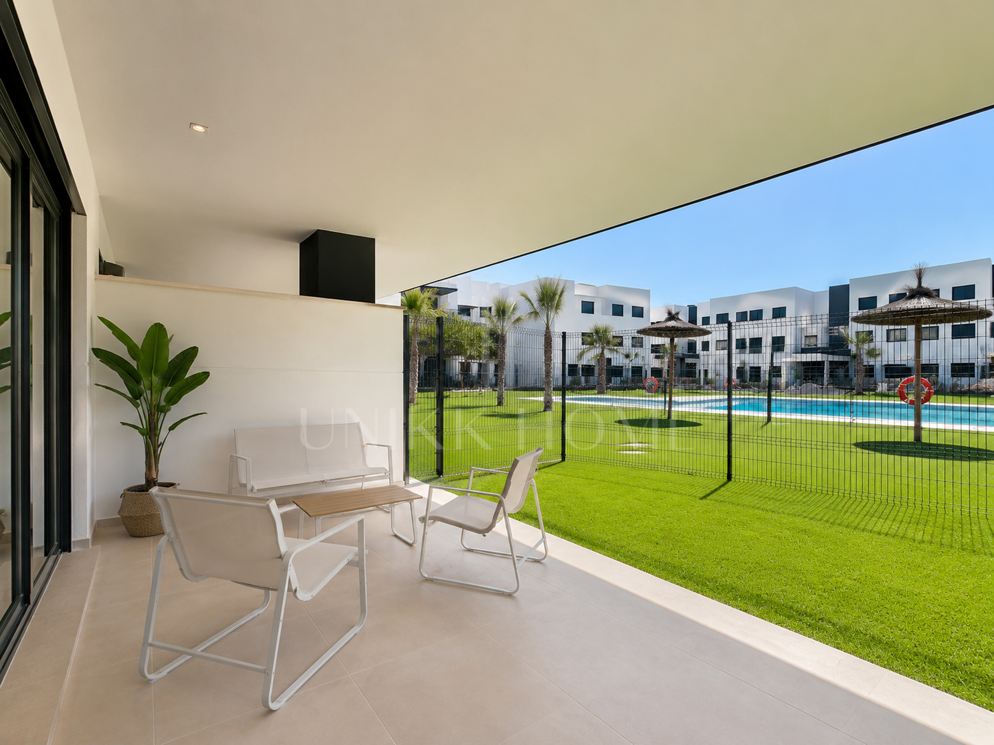 Turn Key Apartment in Modern Complex Close to the Beach - Estepona West