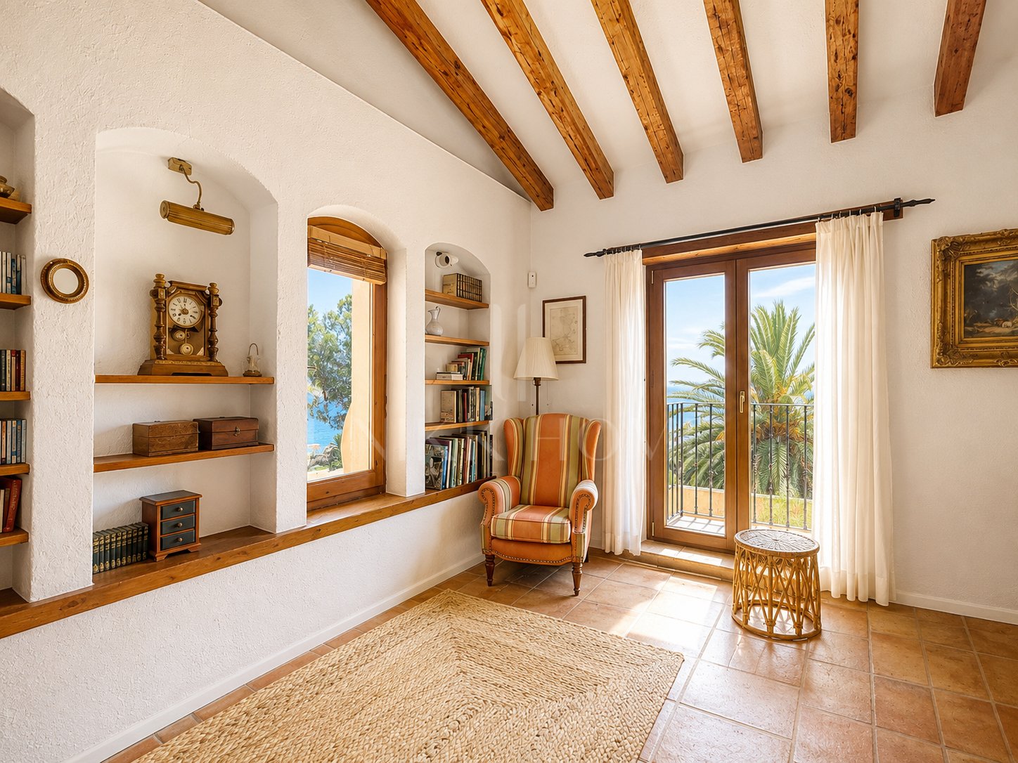 Villa Aubrey | Elegancia Andaluza con Vistas Panorámicas al Mediterráneo