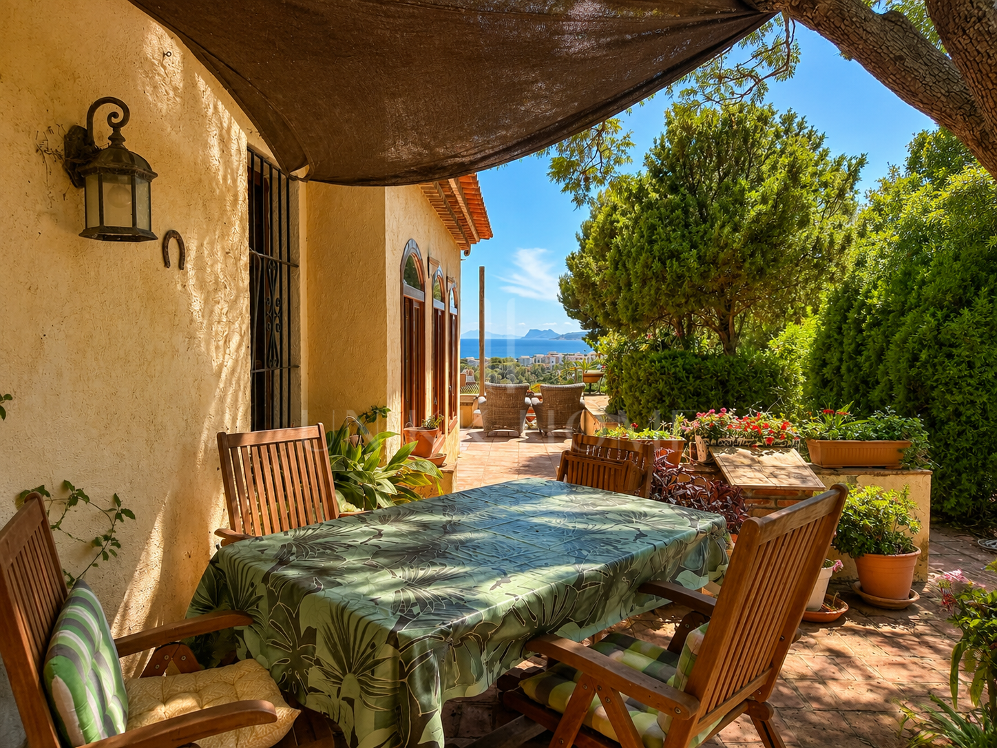 Villa Aubrey | Elegancia Andaluza con Vistas Panorámicas al Mediterráneo - Estepona Bahia Dorada