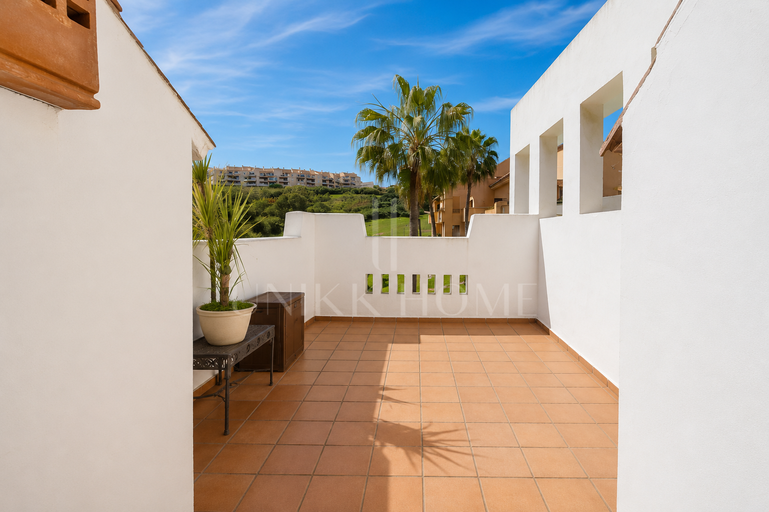 Penthouse with Terraces and Sea Glimpses in Duquesa Village, Manilva
