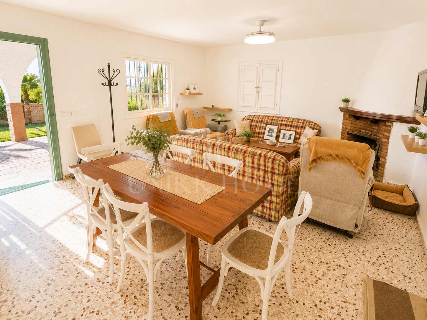 Finca Andaluza con Vistas al Mar y 30.000 m² de Terreno en Guadalmansa - Cancelada, Estepona