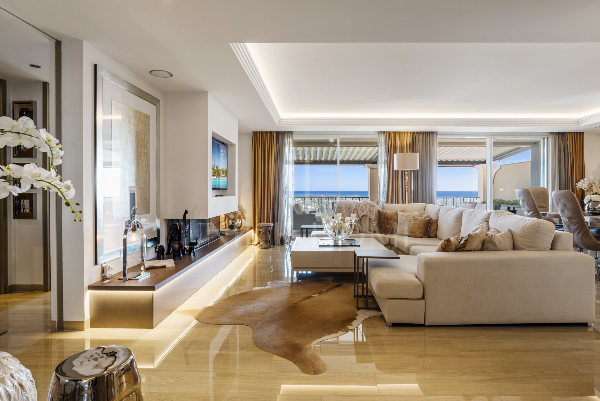 Sea View Penthouse - Private Jacuzzi, Sauna, Gym and Lift - Los Almendros - Benahavís