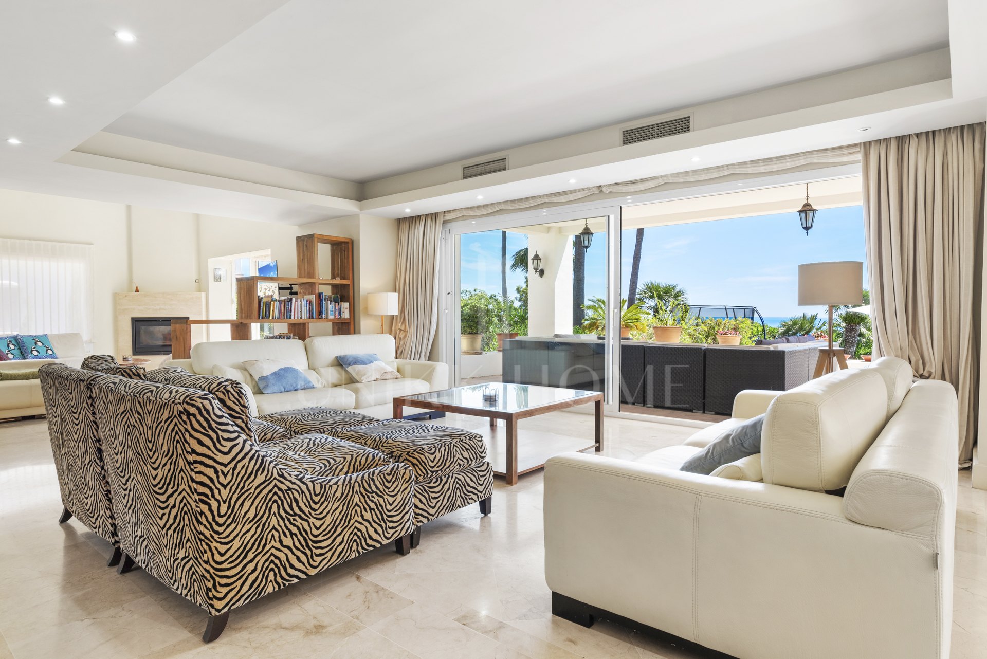 Villa con Vistas al Mar en La Paloma, Manilva