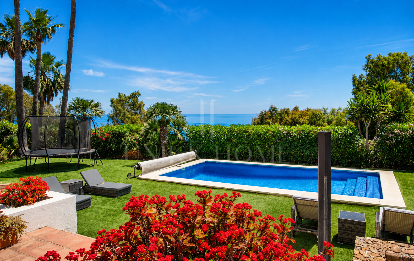 Villa con Vistas al Mar en La Paloma, Manilva