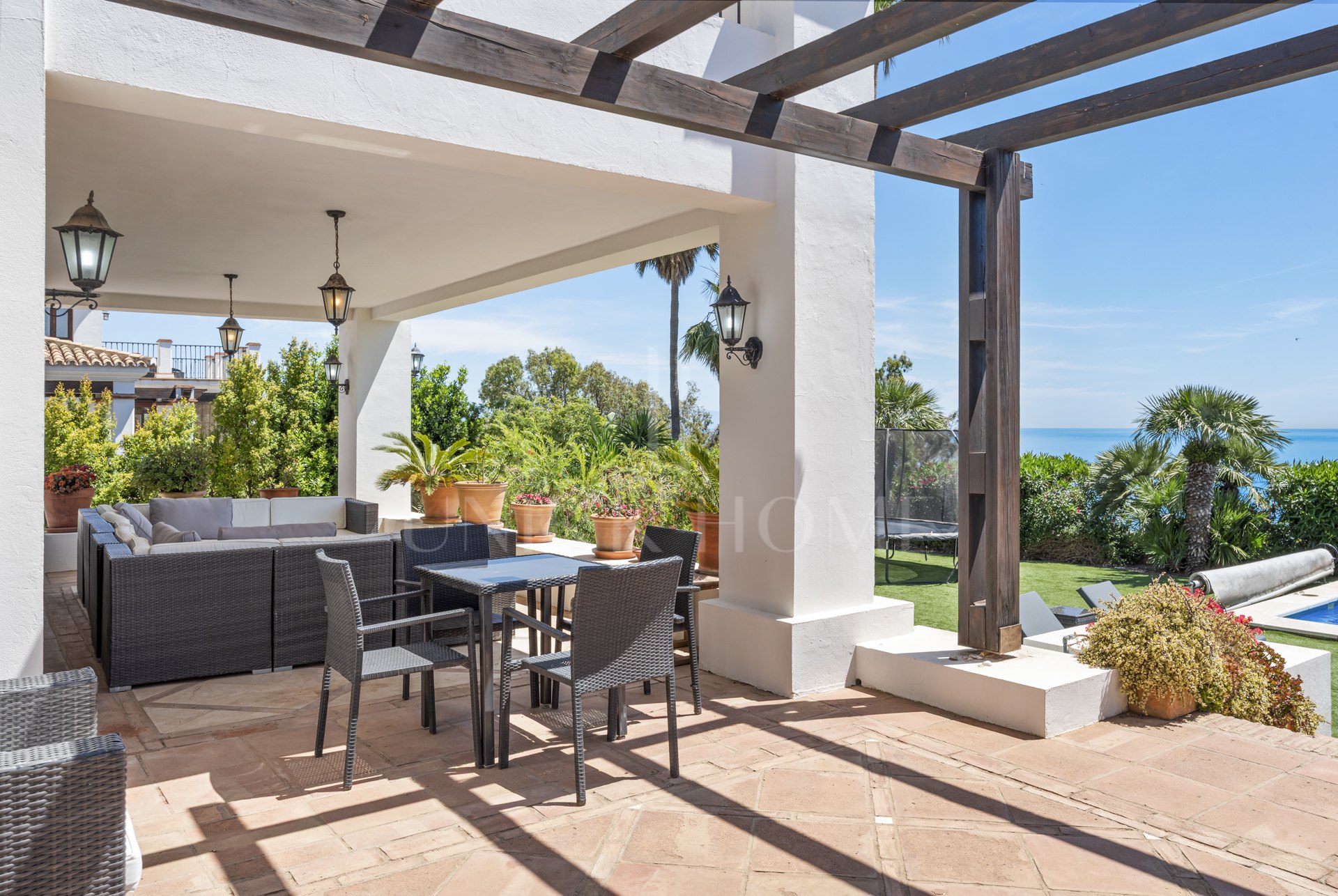 Villa con Vistas al Mar en La Paloma, Manilva