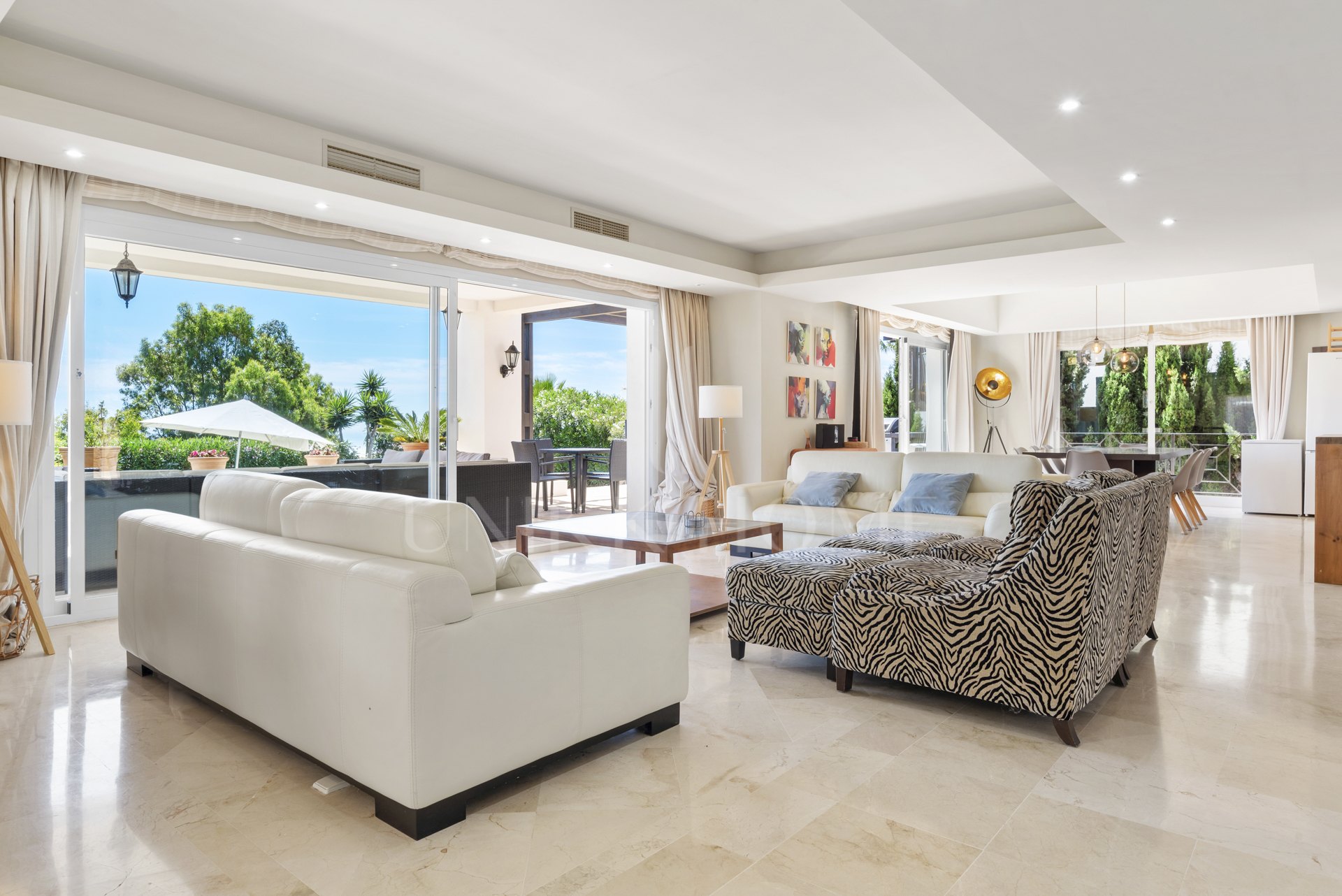 Villa con Vistas al Mar en La Paloma, Manilva