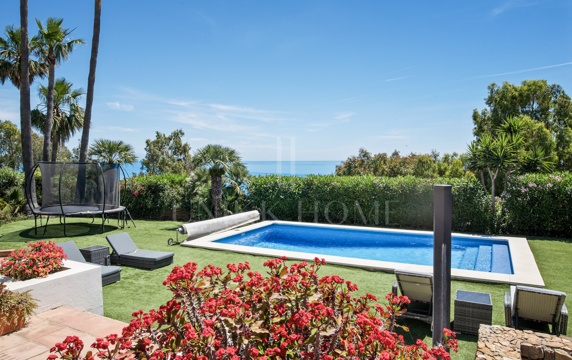 Villa con Vistas al Mar en La Paloma, Manilva