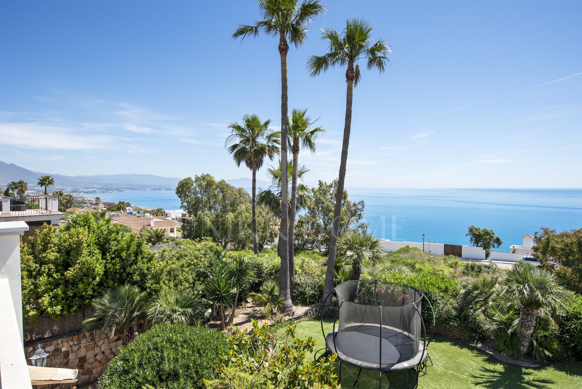 Villa con Vistas al Mar en La Paloma, Manilva