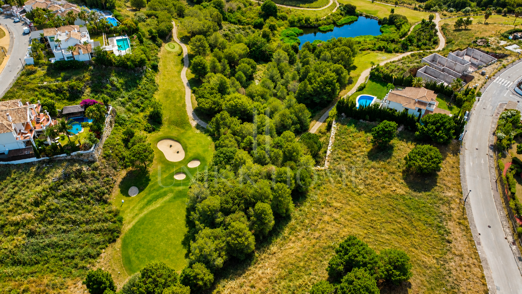 Parcela con Licencia para Villa de Lujo Con Vistas al Mar – La Resina Golf, Estepona Este