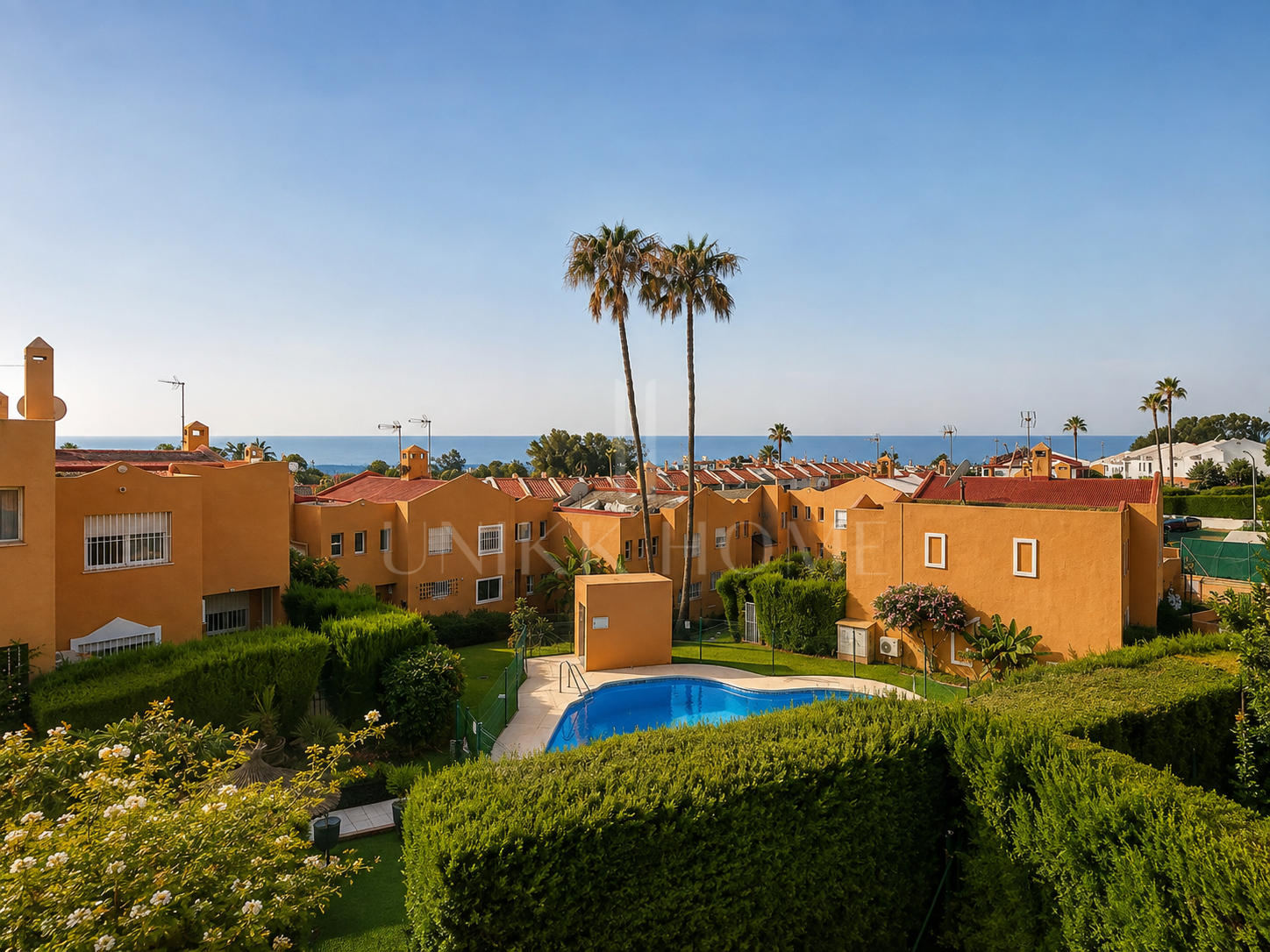 Sea View Townhouse in Diana Park, Estepona East