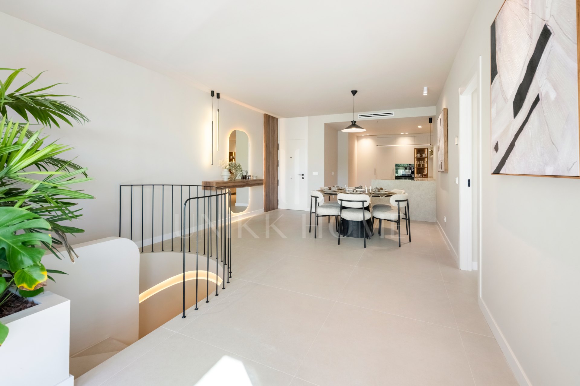 Luxury Frontline Golf Apartment with Tourist Licence – La Quinta, Benahavís