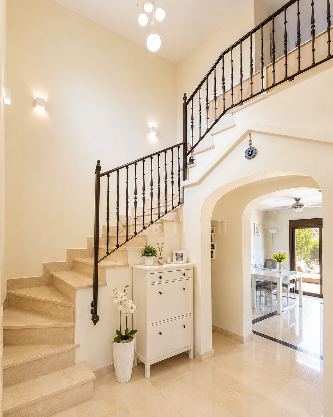 Exceptional Corner Townhouse with Private Garage & Sea Views - Estepona West