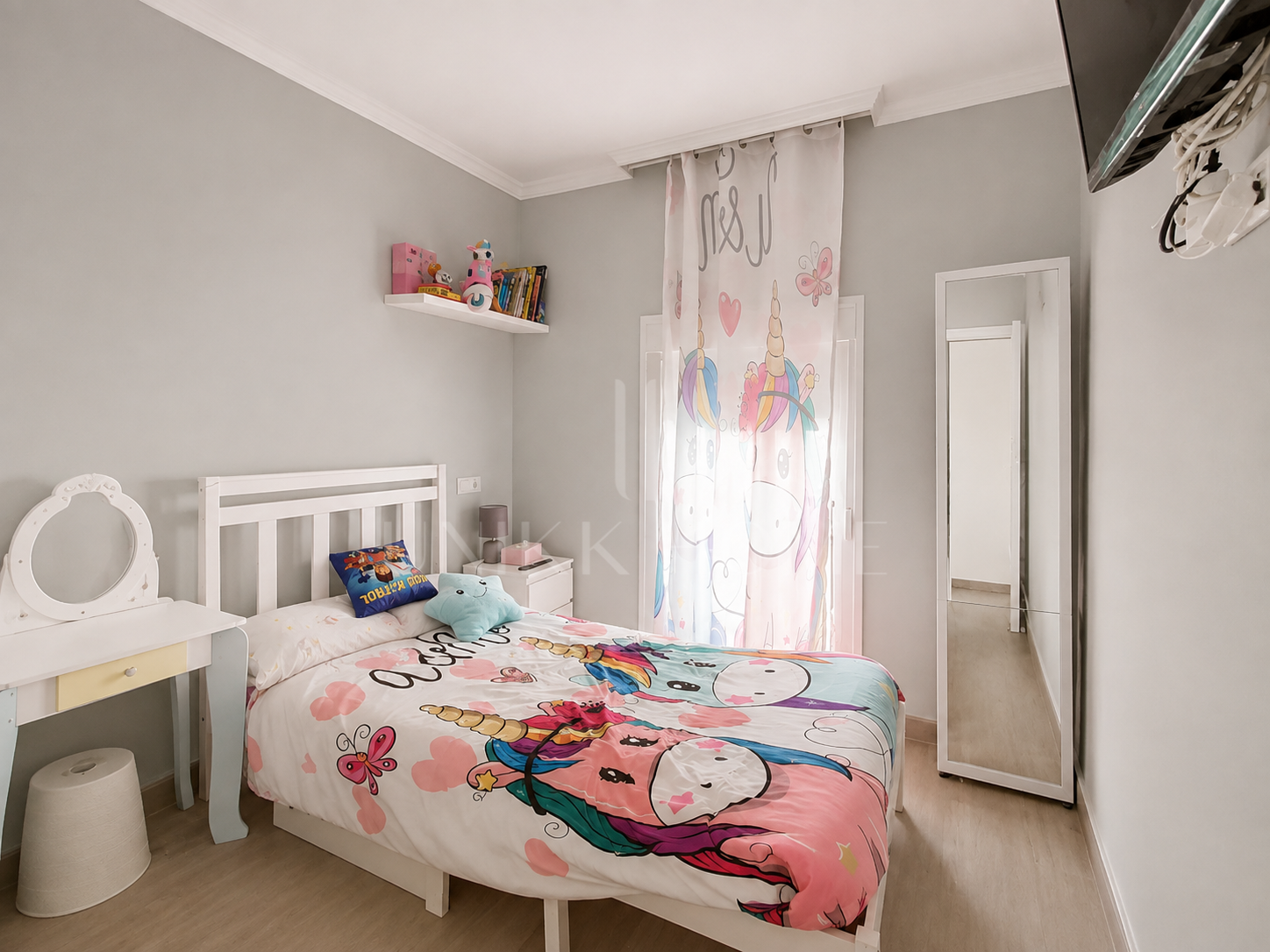 Renovated townhouse in Estepona Old Town with solarium and garage