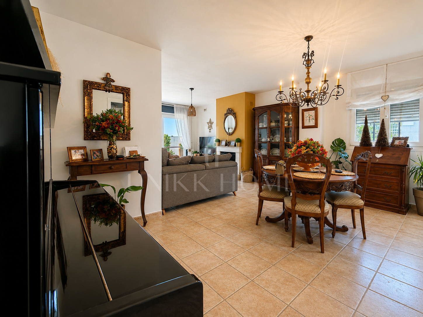 GROUND FLOOR WITH LARGE PRIVATE GARDEN & PANORAMIC SEA VIEWS - ALCAIDESA
