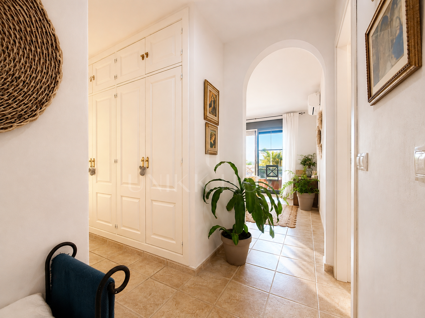 GROUND FLOOR WITH LARGE PRIVATE GARDEN & PANORAMIC SEA VIEWS - ALCAIDESA