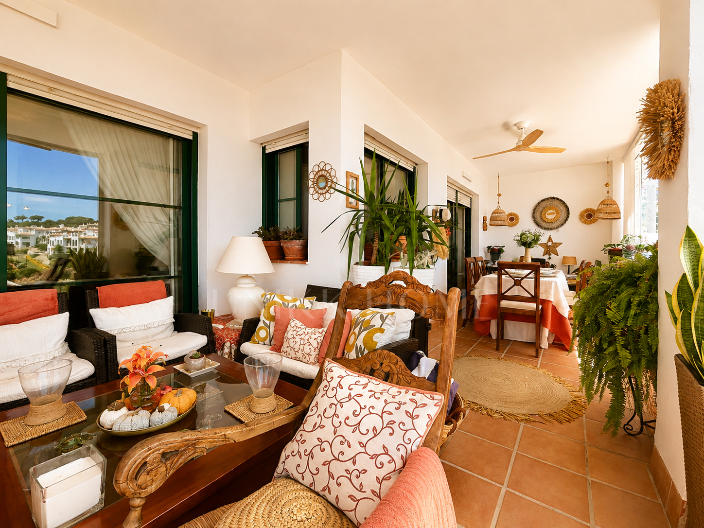 GROUND FLOOR WITH LARGE PRIVATE GARDEN & PANORAMIC SEA VIEWS - ALCAIDESA