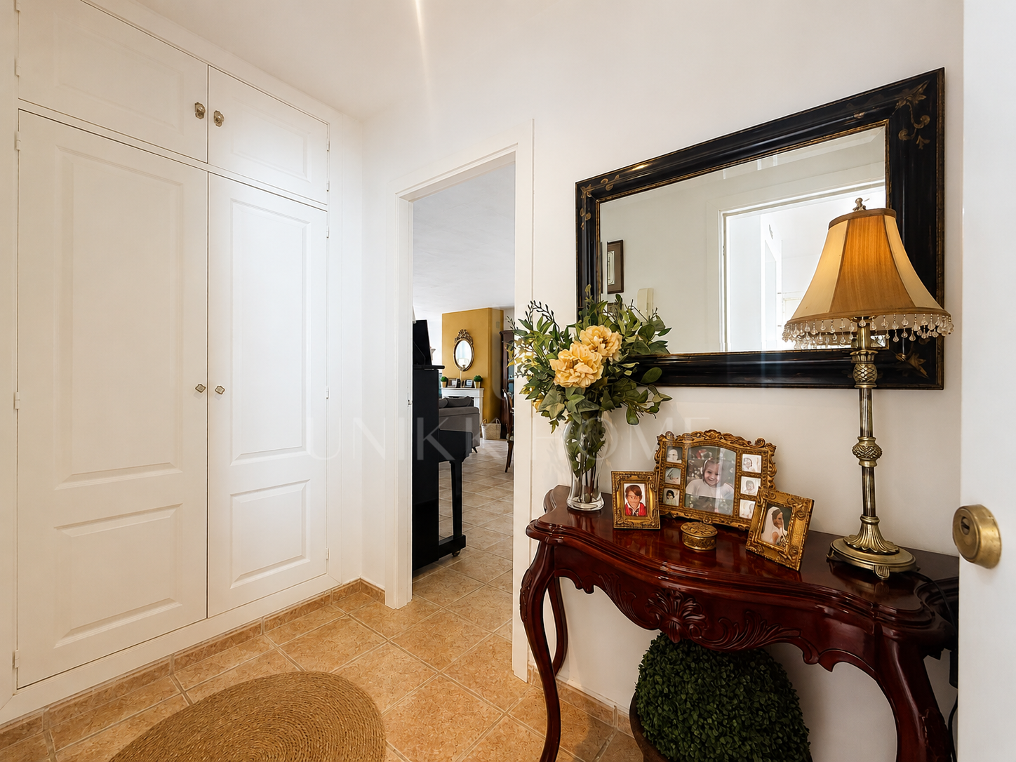 GROUND FLOOR WITH LARGE PRIVATE GARDEN & PANORAMIC SEA VIEWS - ALCAIDESA