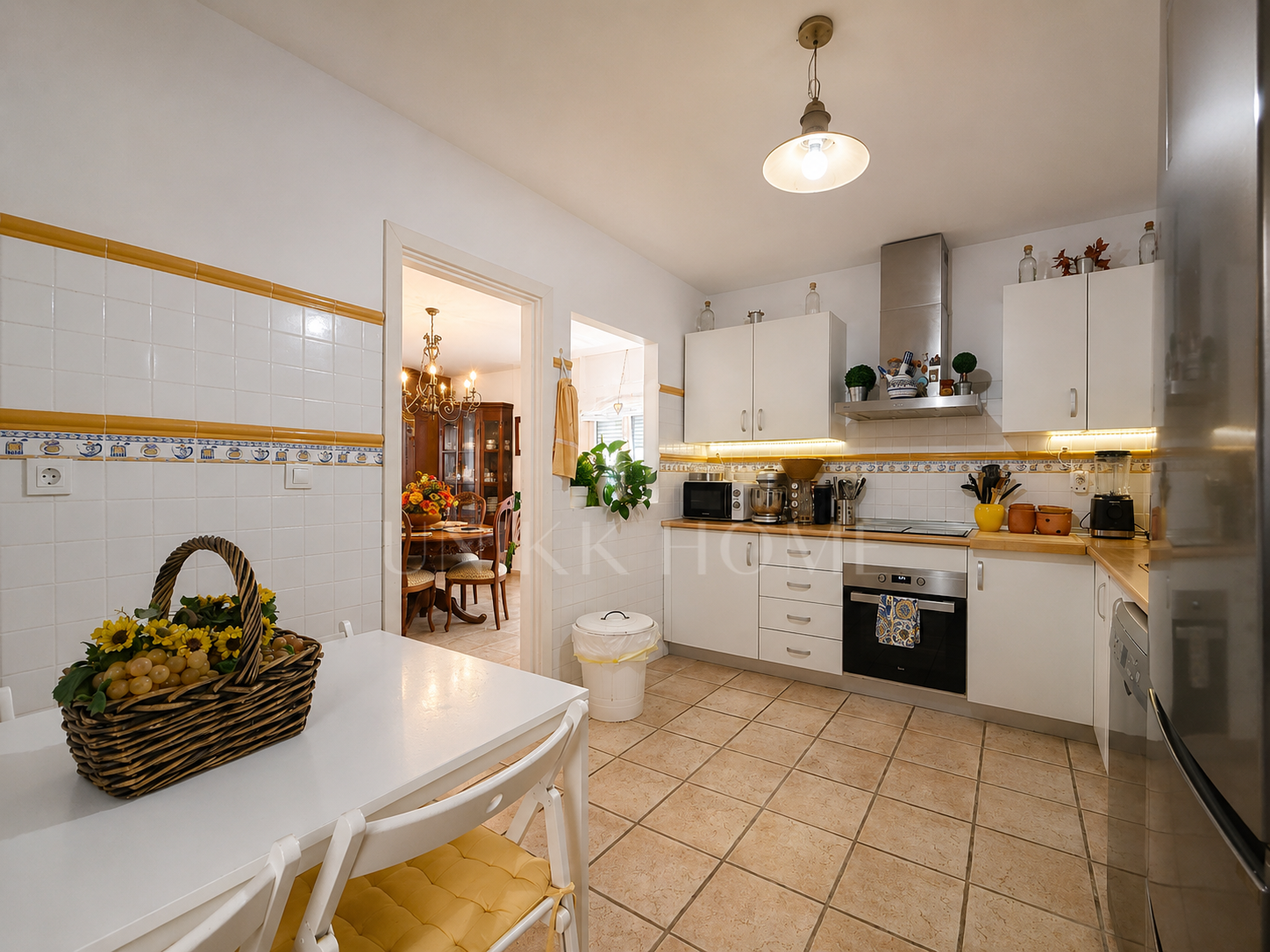 GROUND FLOOR WITH LARGE PRIVATE GARDEN & PANORAMIC SEA VIEWS - ALCAIDESA