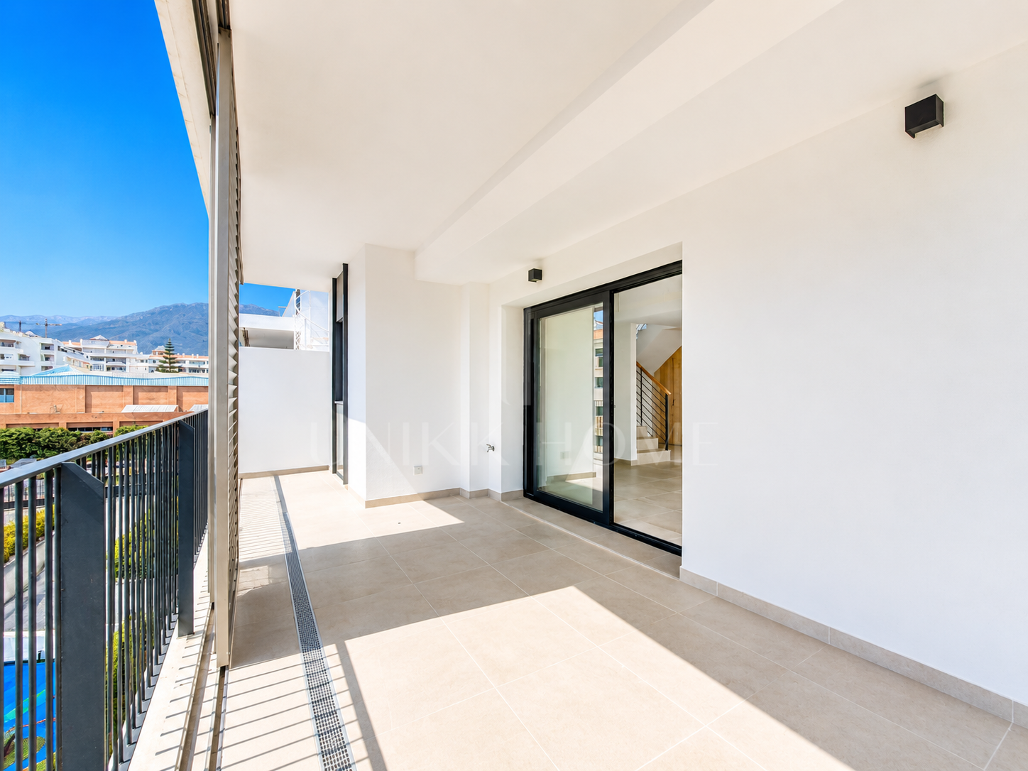 SEA-VIEW PENTHOUSE WITH LARGE TERRACES - BRAND NEW - ESTEPONA CENTER