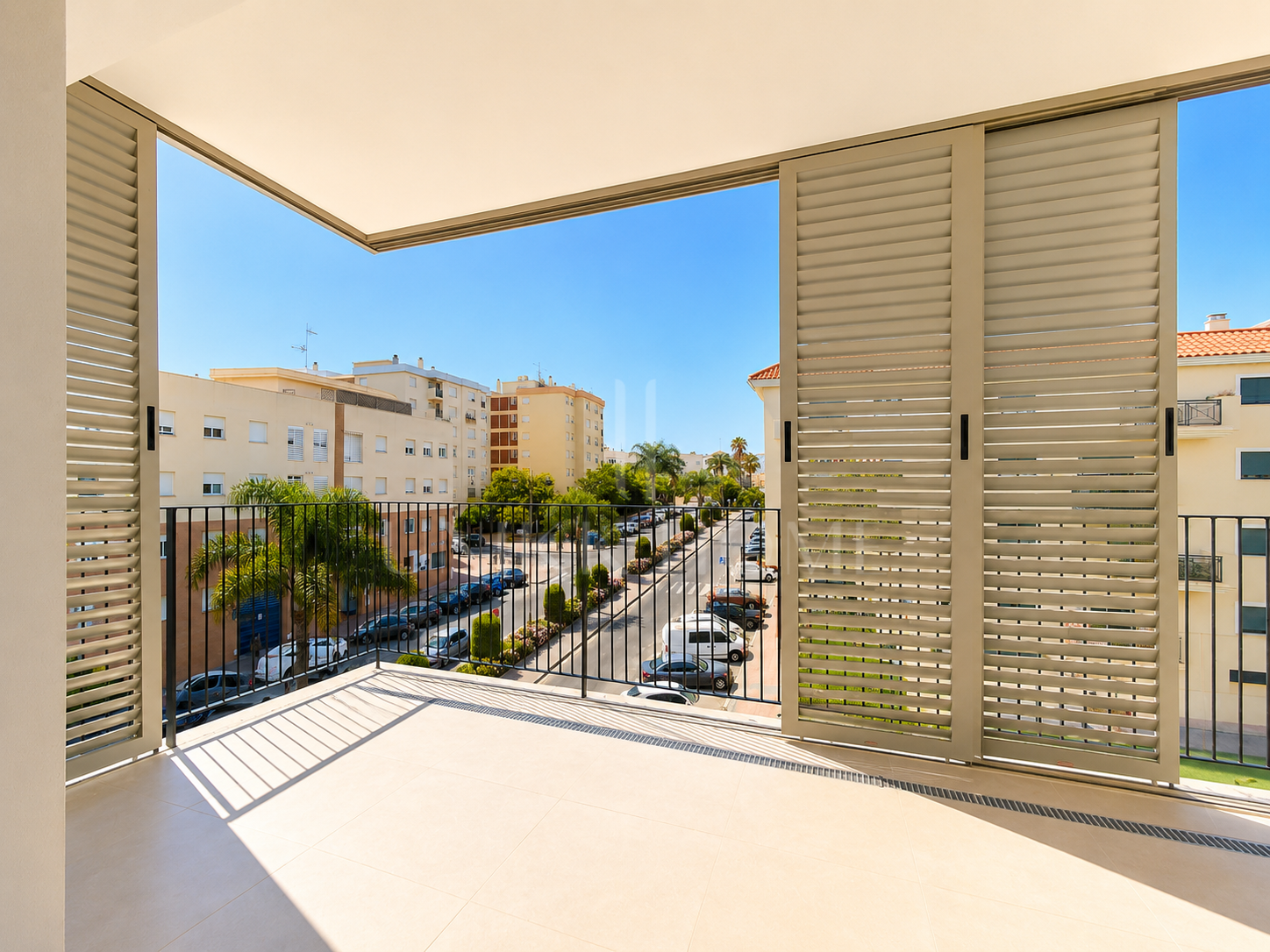 SEA-VIEW PENTHOUSE WITH LARGE TERRACES - BRAND NEW - ESTEPONA CENTER