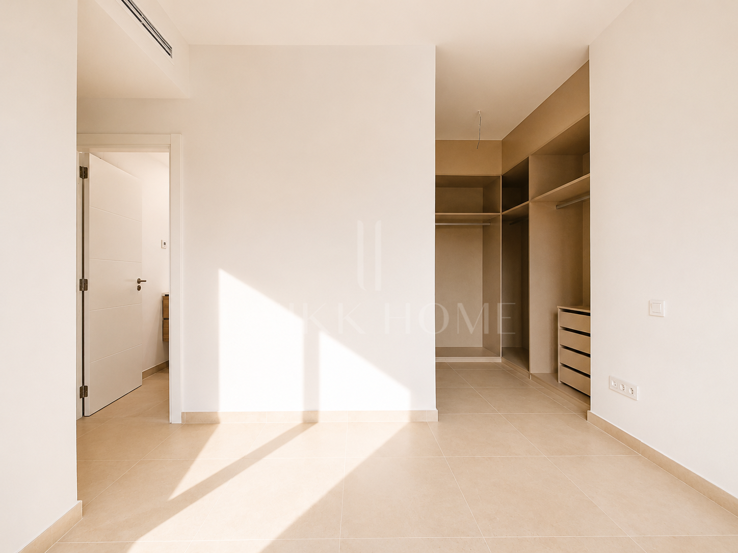 SEA-VIEW PENTHOUSE WITH LARGE TERRACES - BRAND NEW - ESTEPONA CENTER