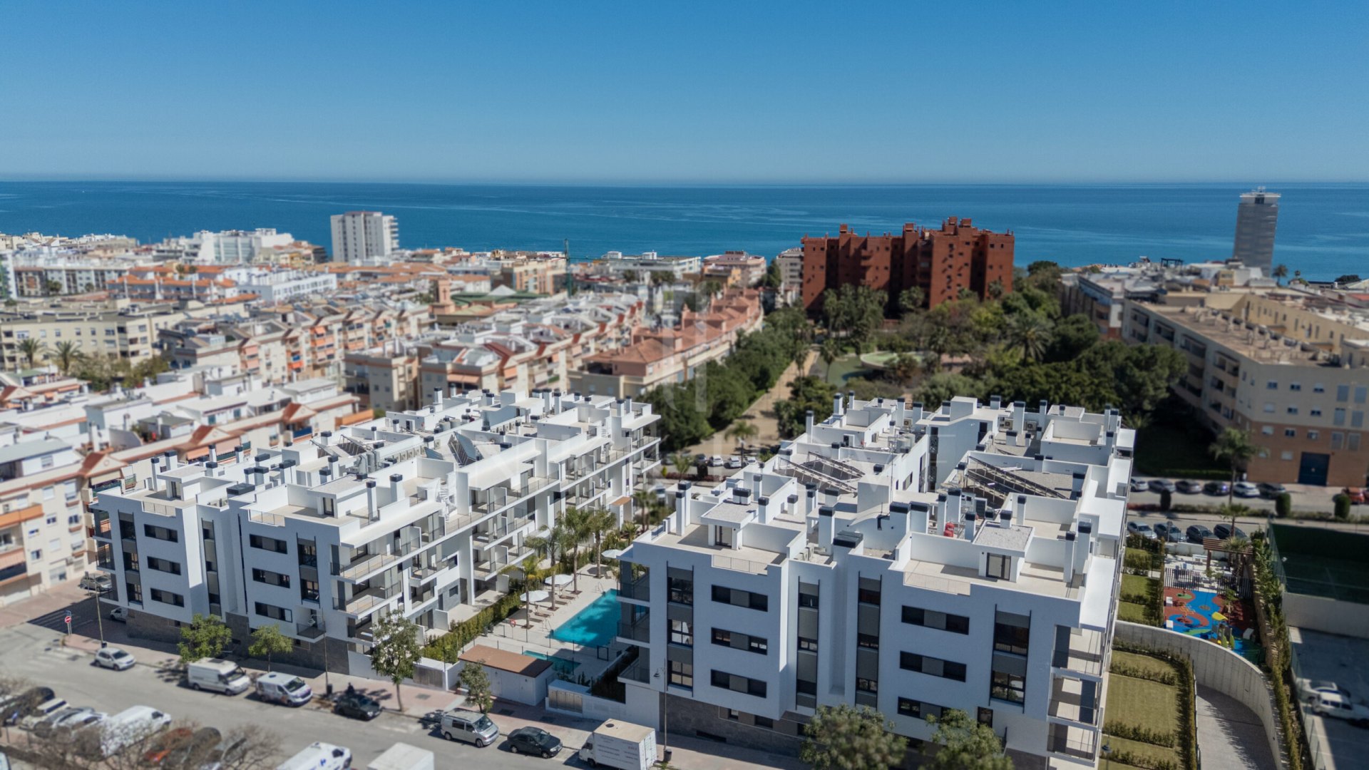 SEA-VIEW PENTHOUSE WITH LARGE TERRACES - BRAND NEW - ESTEPONA CENTER