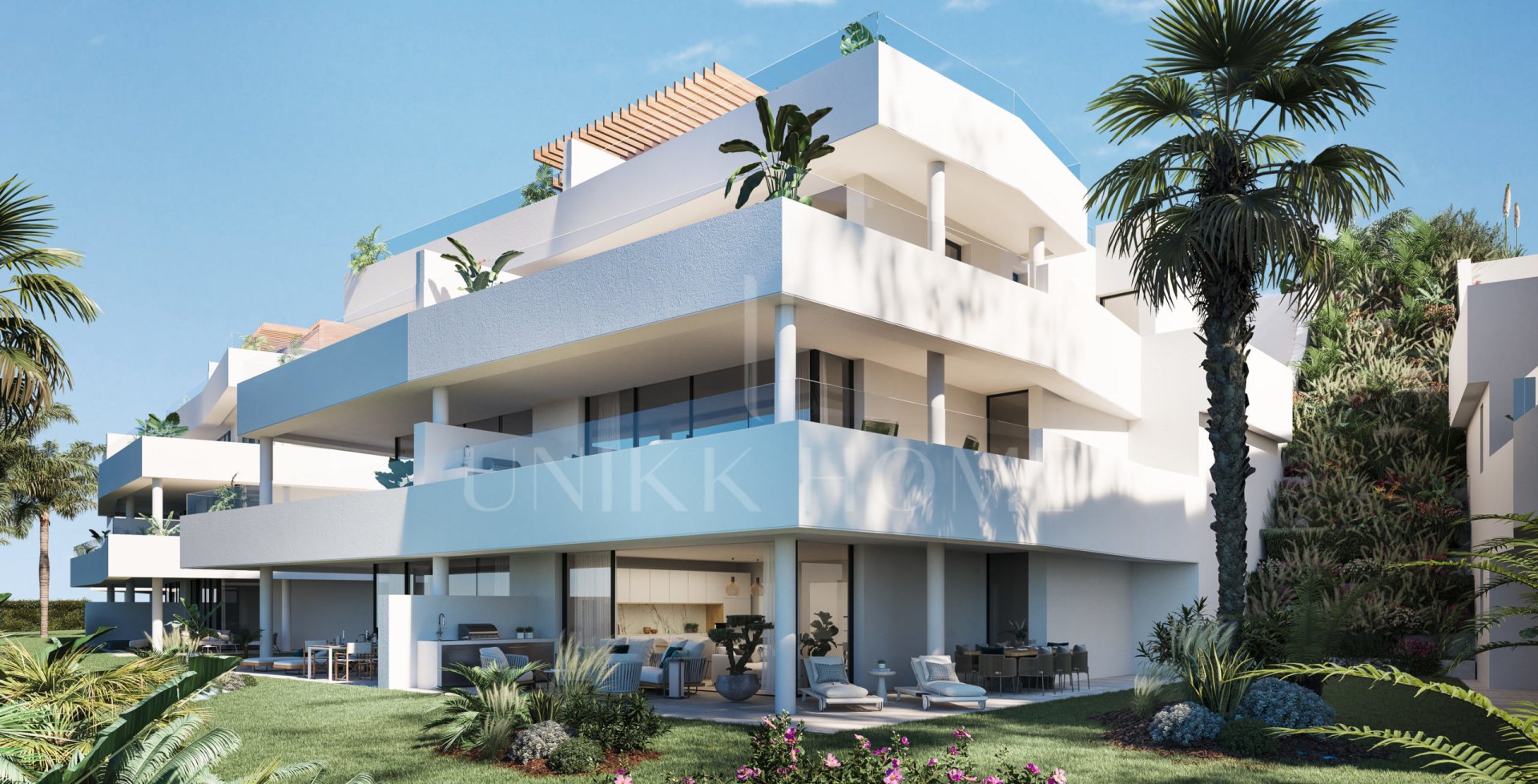 4 BEDROOMS GROUNDFLOOR APARTMENT WITH SEA VIEWS - MODERN RESORT WALKING DISTANCE TO TOWN AND BEACH