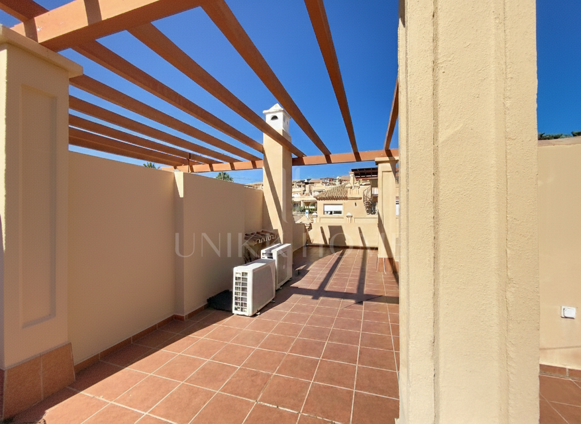 Spectacular Townhouse Close to the Beach with Private Lift and Sea Views