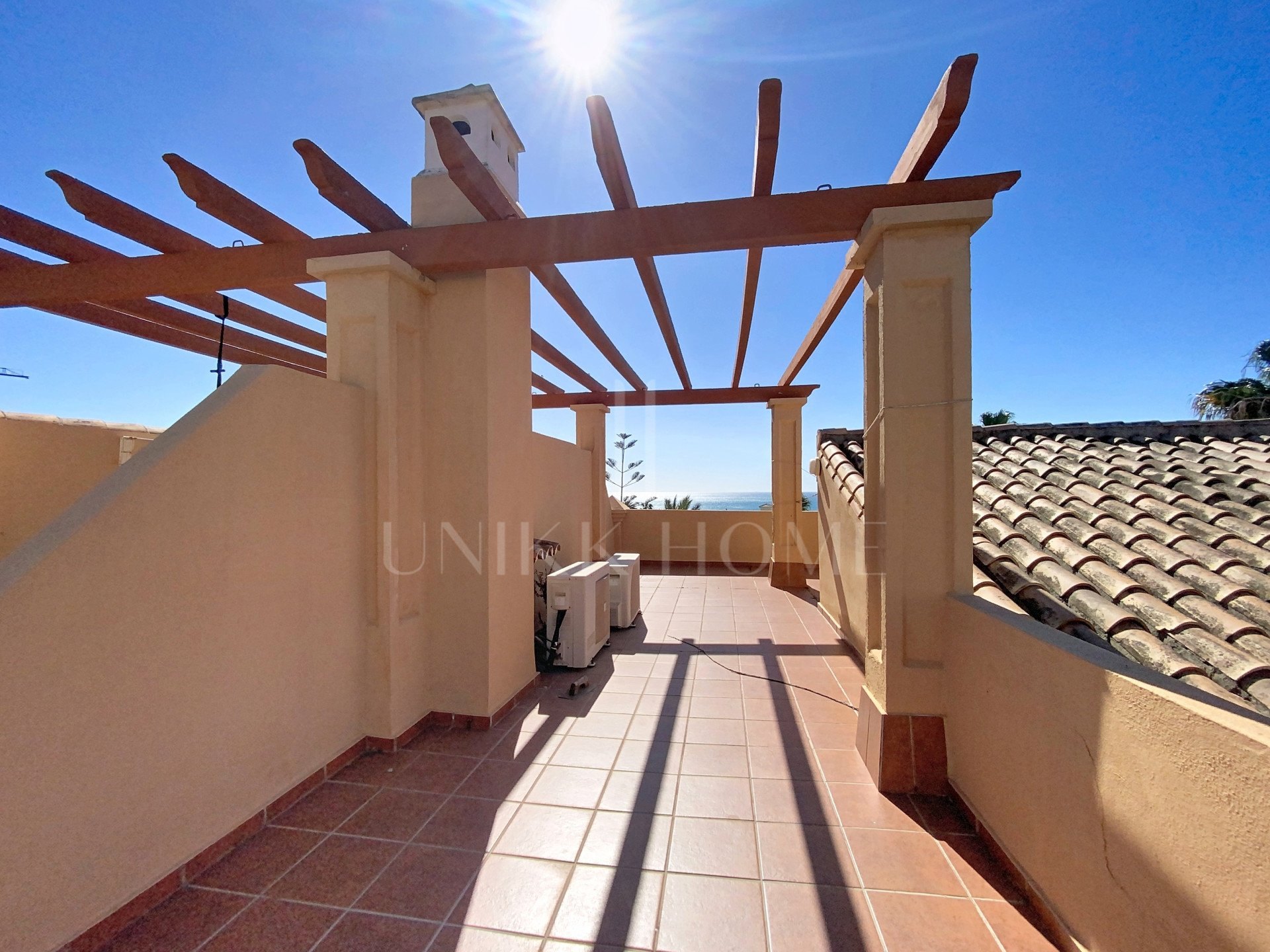 Spectacular Townhouse Close to the Beach with Private Lift and Sea Views