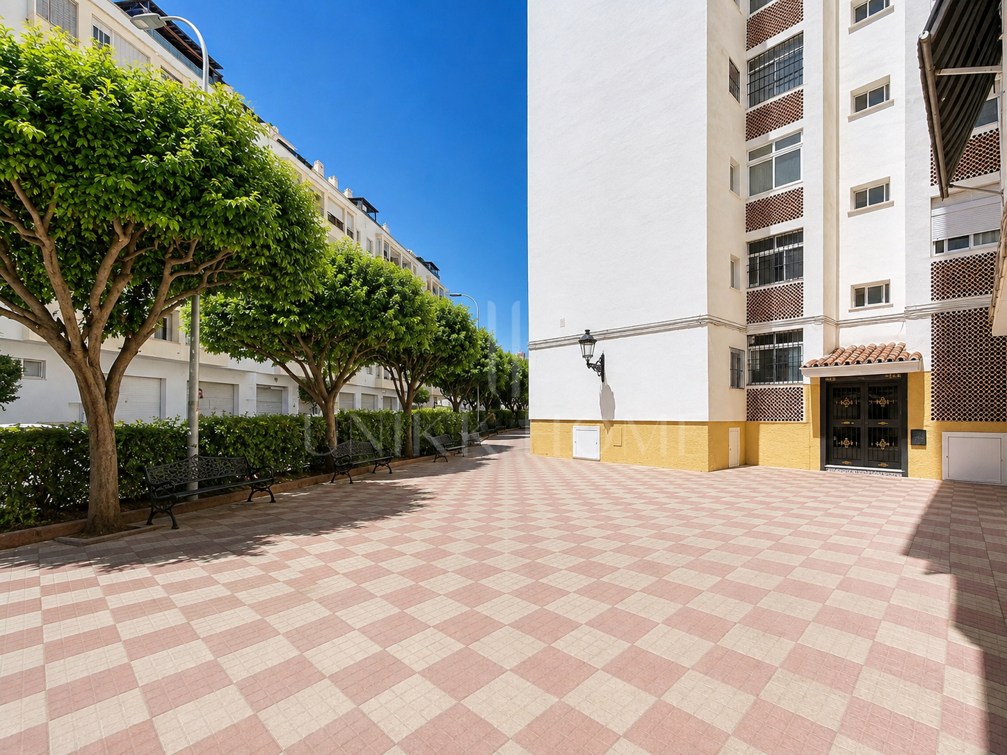 3-Bedroom Apartment - Opportunity on Calle Terraza – Estepona Centre