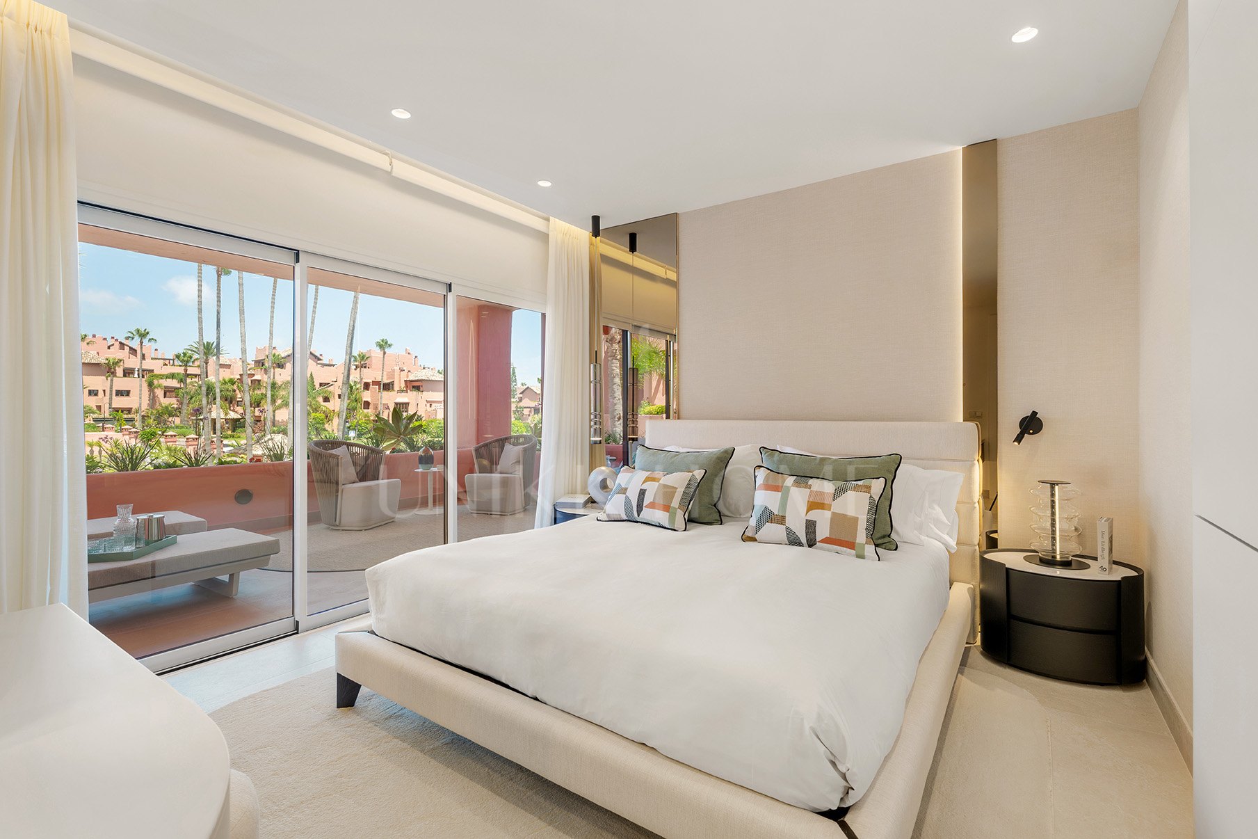 Beachfront Residence - Fully Renovated and Furnished - Cabo Bermejo - New Golden Mile