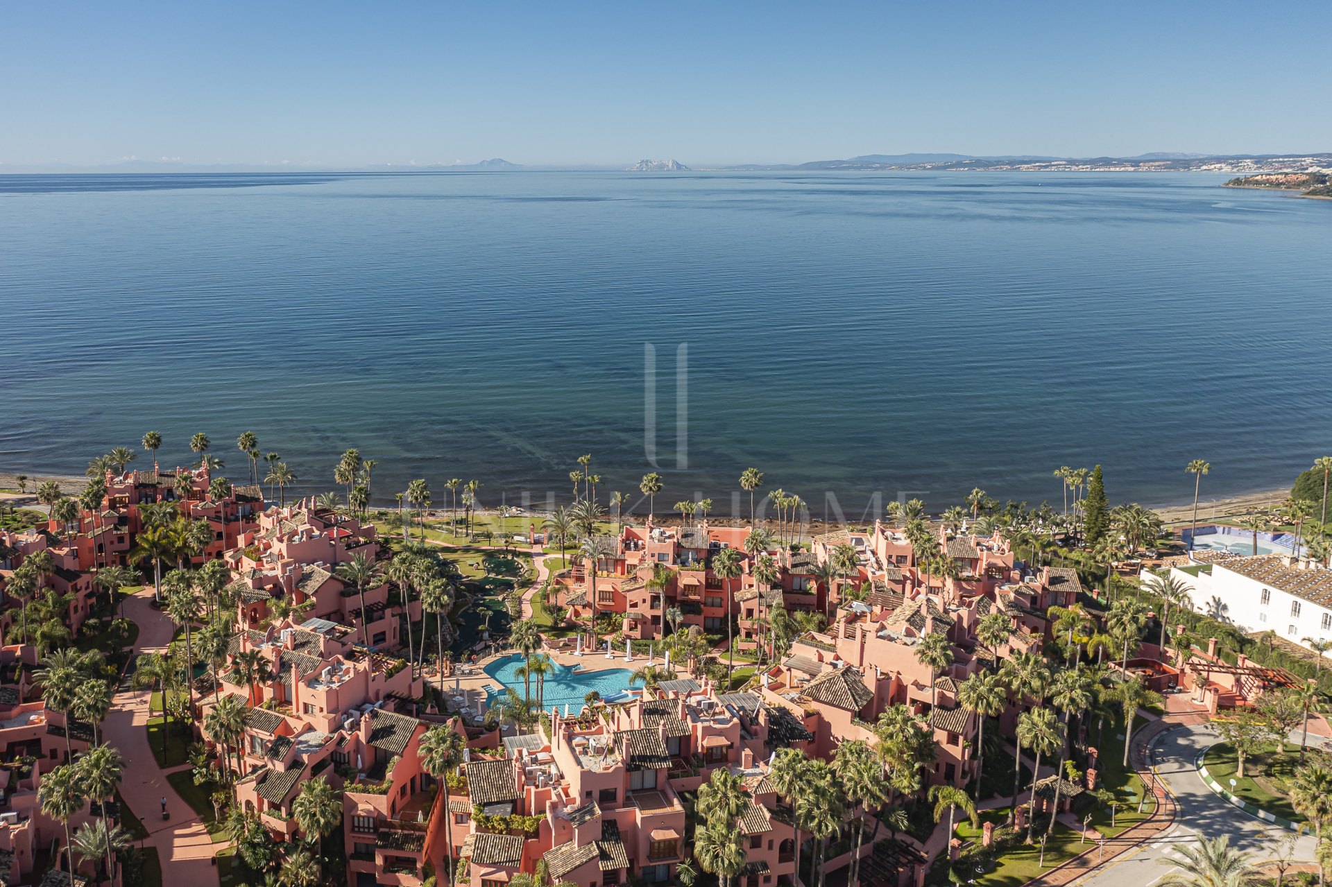 Beachfront Residence - Fully Renovated and Furnished - Cabo Bermejo - New Golden Mile
