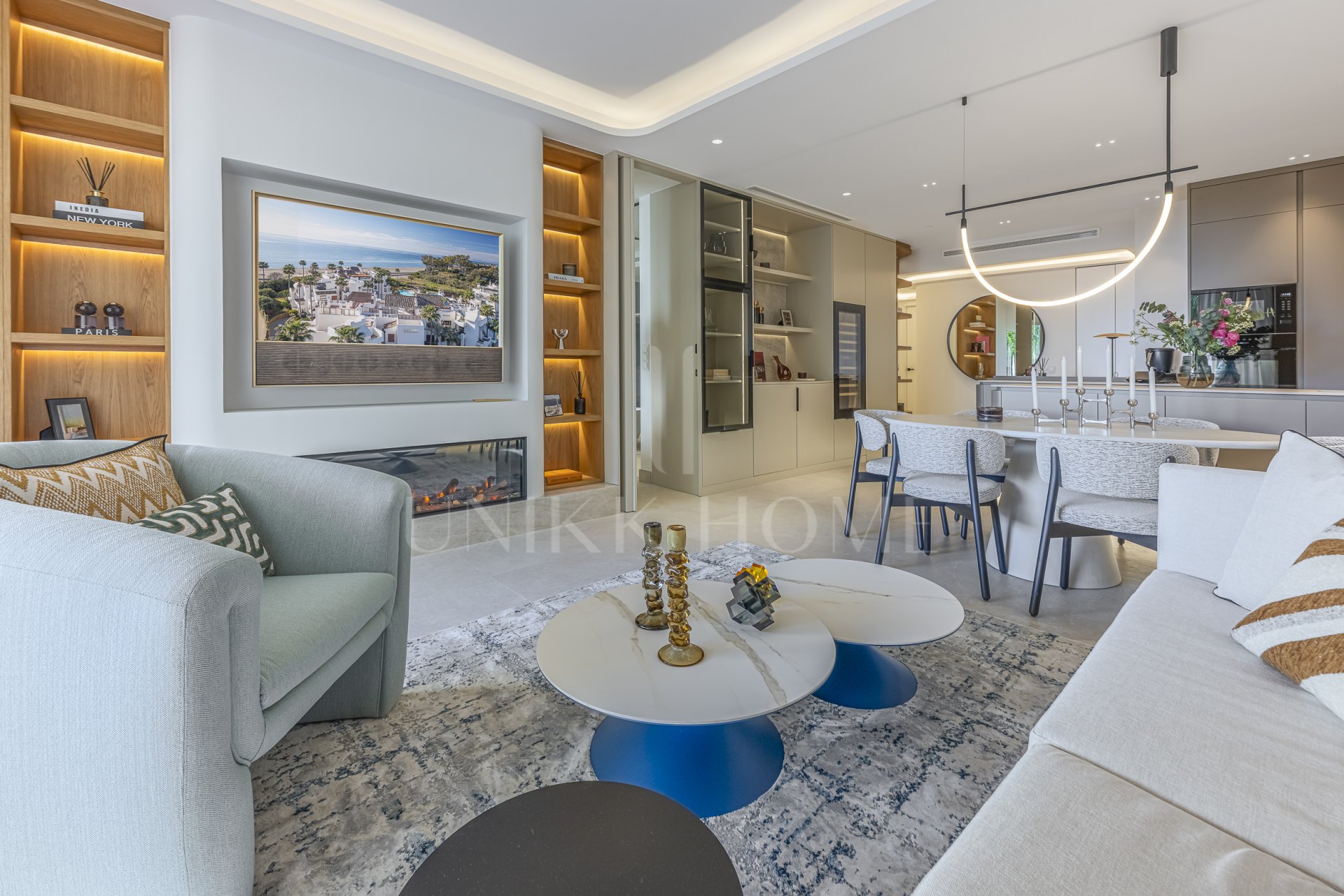 Fully renovated and furnished beachfront apartment - Bahia el Velerin - New Golden Mile