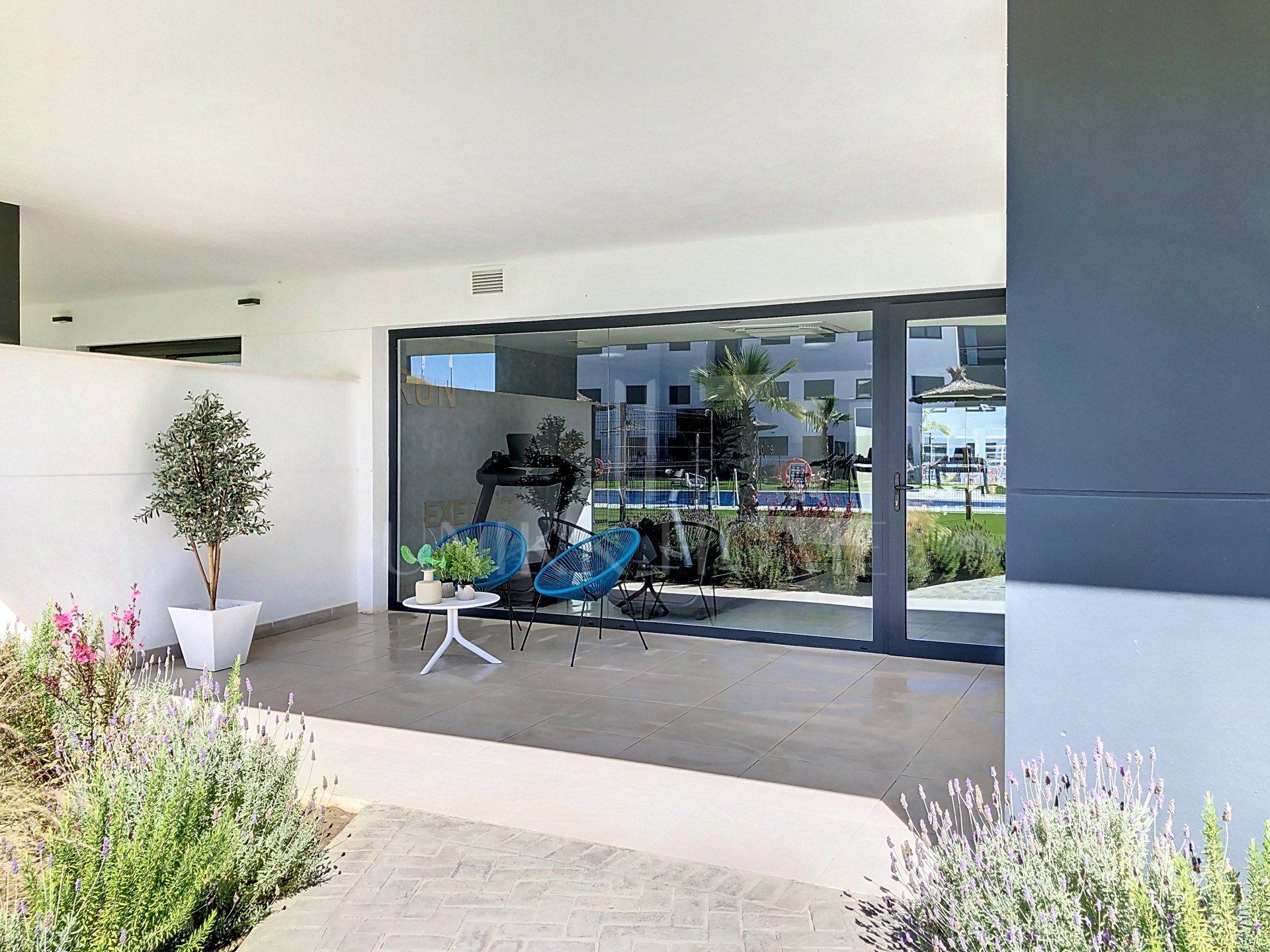 Modern Apartment in Estepona with Sea Views and Holiday Rental Potential