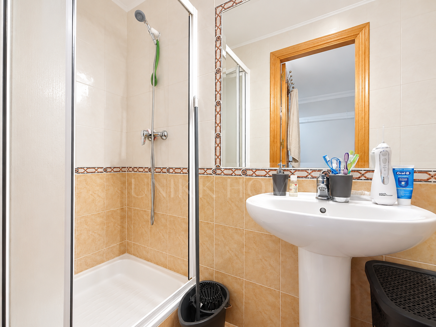 Charming 4-Bedroom Townhouse Spacious Terraces & Private Garage for 2 Cars