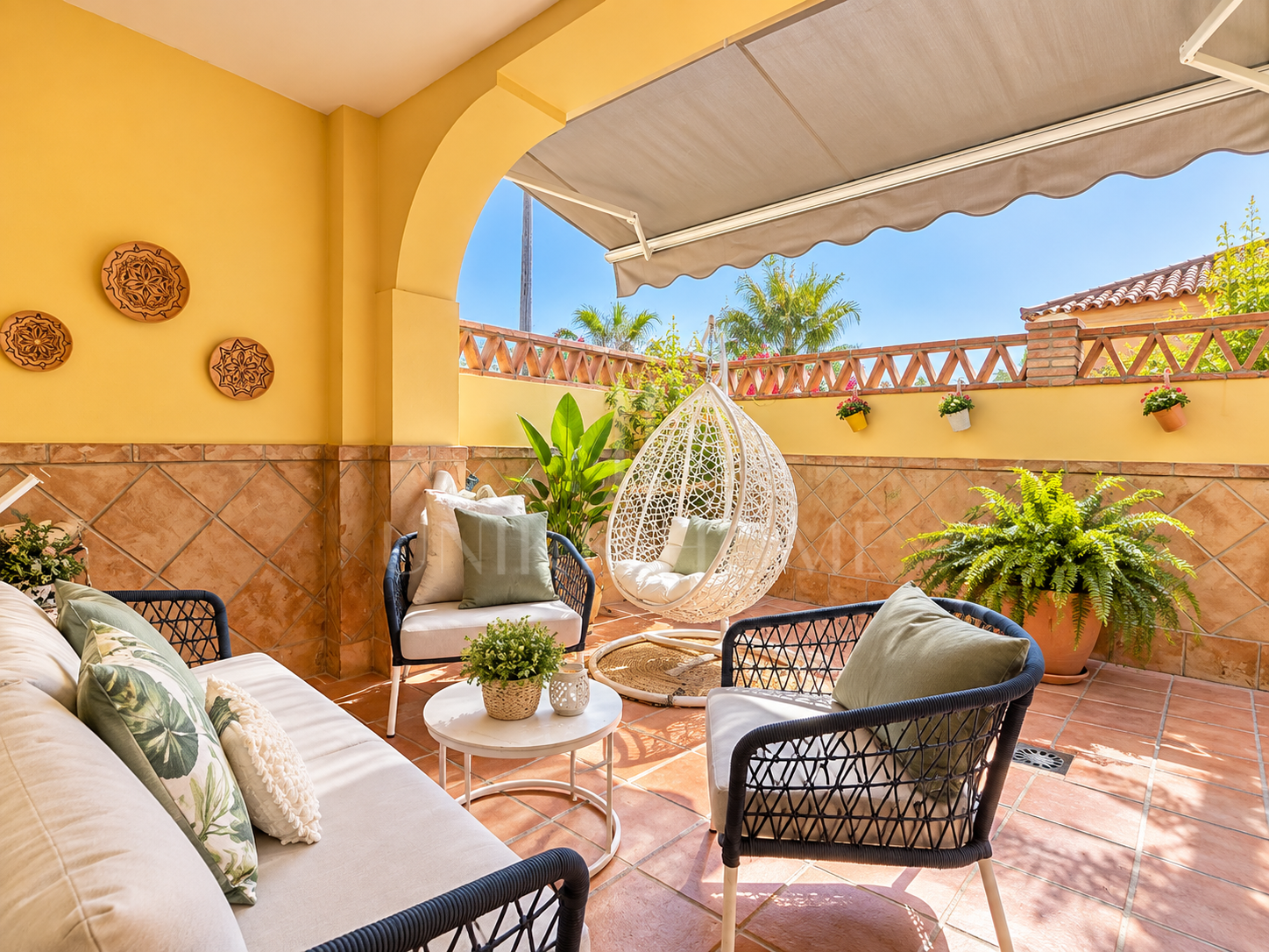 Charming 4-Bedroom Townhouse Spacious Terraces & Private Garage for 2 Cars