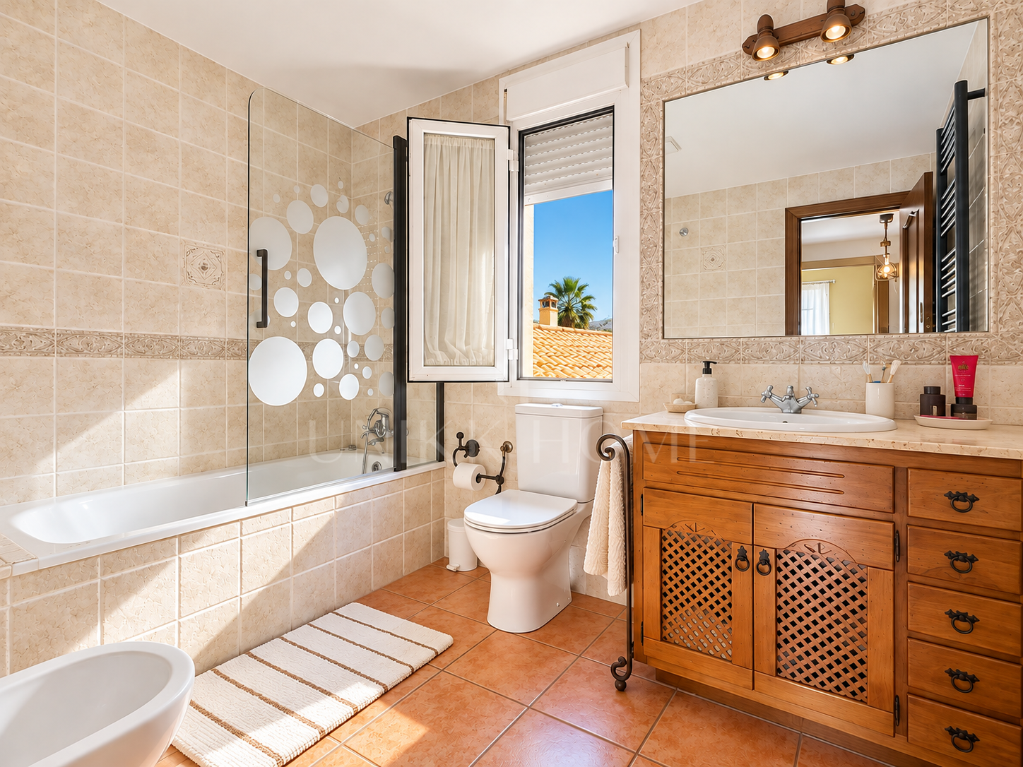 Charming 4-Bedroom Townhouse Spacious Terraces & Private Garage for 2 Cars
