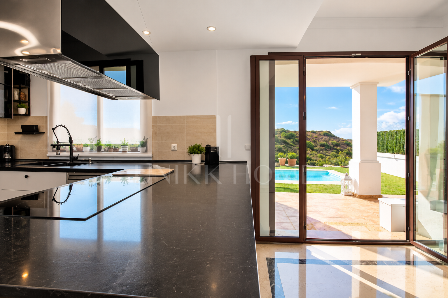 Semi Detached House for sale in Doña Julia, Casares