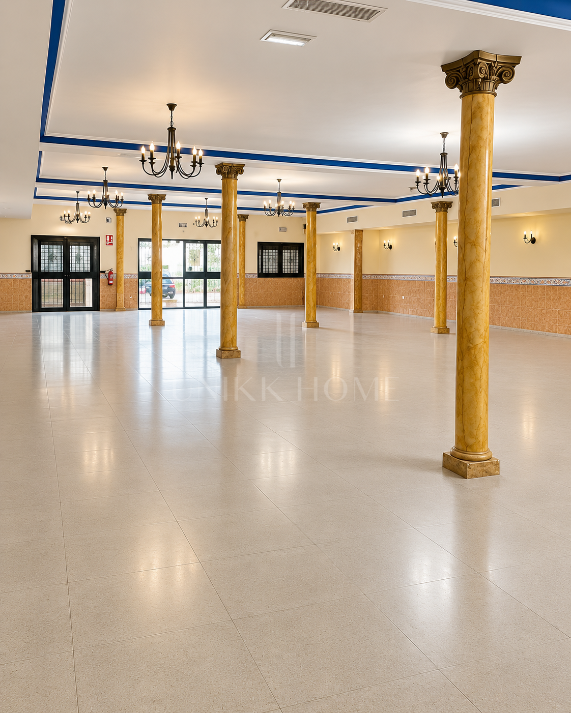 NAVE INDUSTRIAL EN VENTA EN ESTEPONA – 700 m²