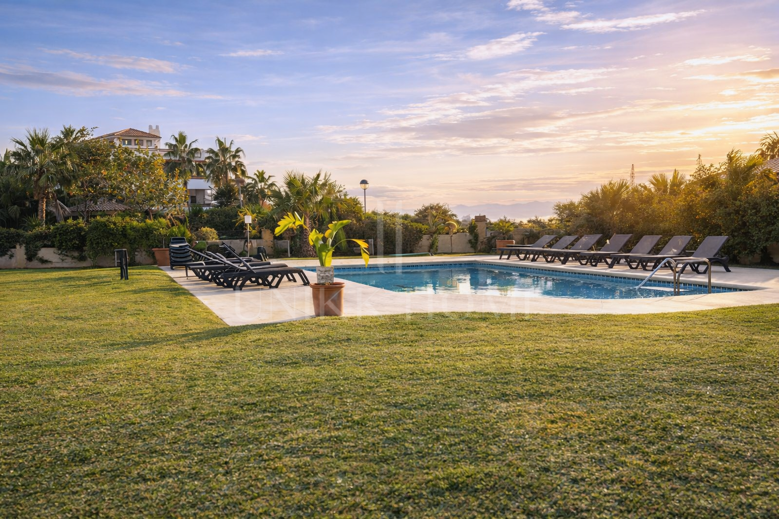 Elevated Ground Floor Sea View Apartment for Sale in Estepona East – Large Terraces & Jacuzzi