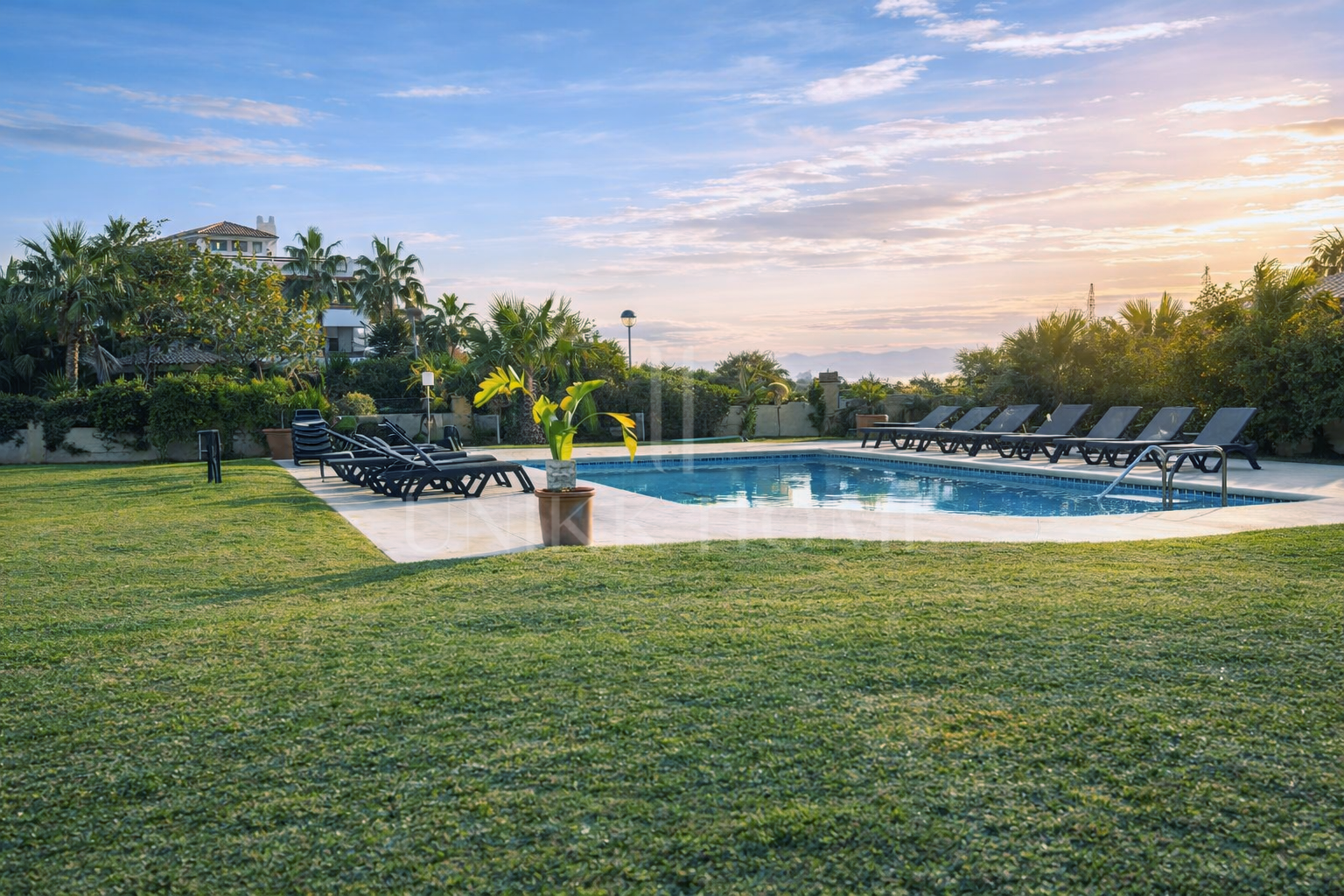 Elevated Ground Floor Sea View Apartment for Sale in Estepona East – Large Terraces & Jacuzzi