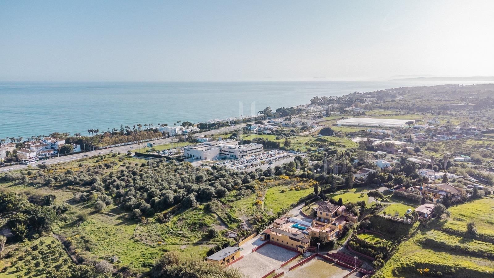 Elevated Ground Floor Sea View Apartment for Sale in Estepona East – Large Terraces & Jacuzzi