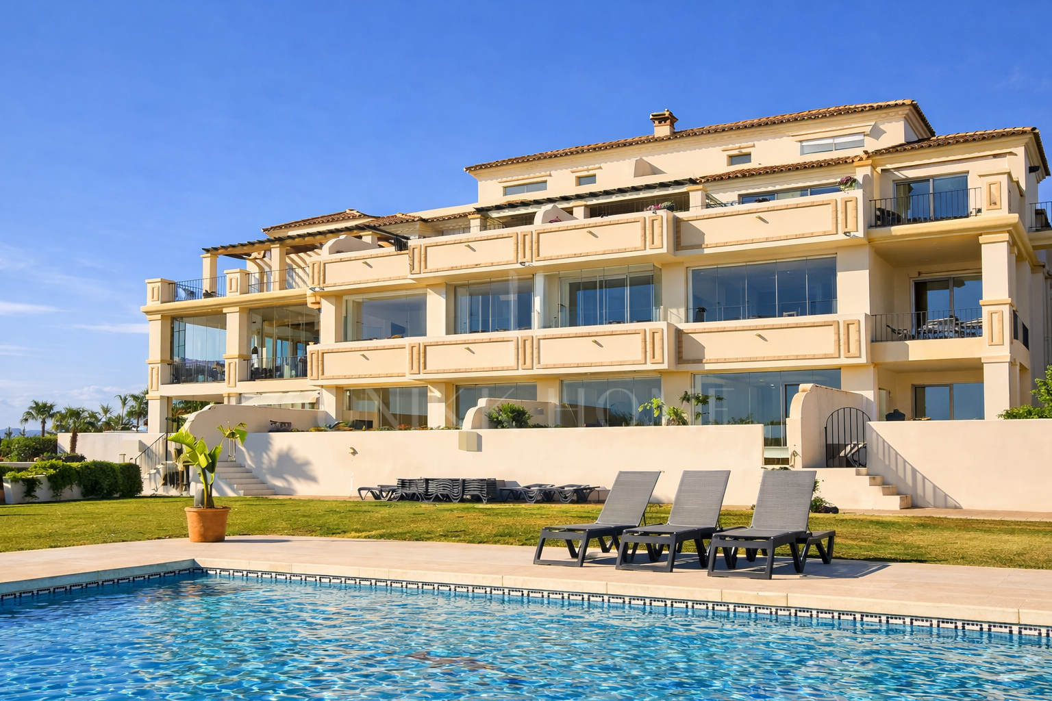 Elevated Ground Floor Sea View Apartment for Sale in Estepona East – Large Terraces & Jacuzzi