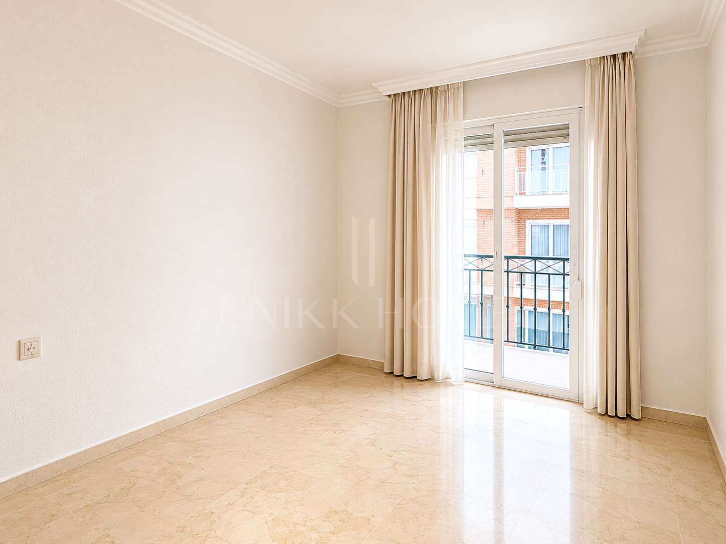 2 - 3 Bedroom Apartment 50 Meters from the Promenade in the Center of Estepona